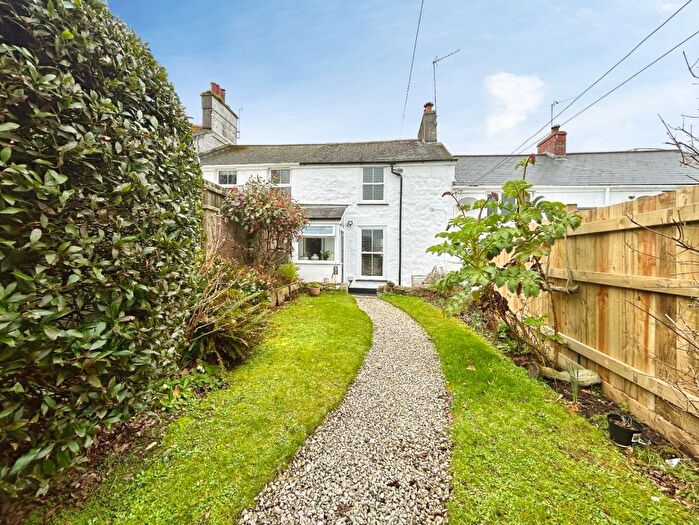 2 Bedroom Cottage For Sale In Hayle, Charming Two Bedroom Mid-Terrace Home, TR27