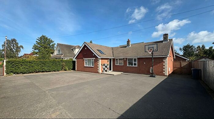 5 Bedroom Property To Rent In Chartridge Lane, Chesham, HP5