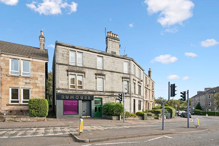 2 Bedroom Flat For Sale In Busby Road, Clarkston, Glasgow, East Renfrewshire, G76