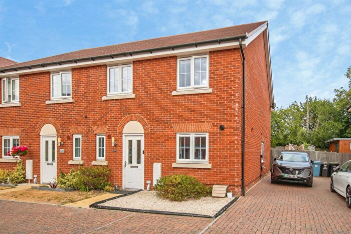 4 Bedroom Semi-Detached House For Sale In Ivan Blatny Close, Ipswich, IP3