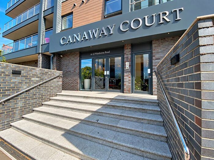 1 Bedroom Flat For Sale In Canaway Court - Wimborne Road, Poole, BH15