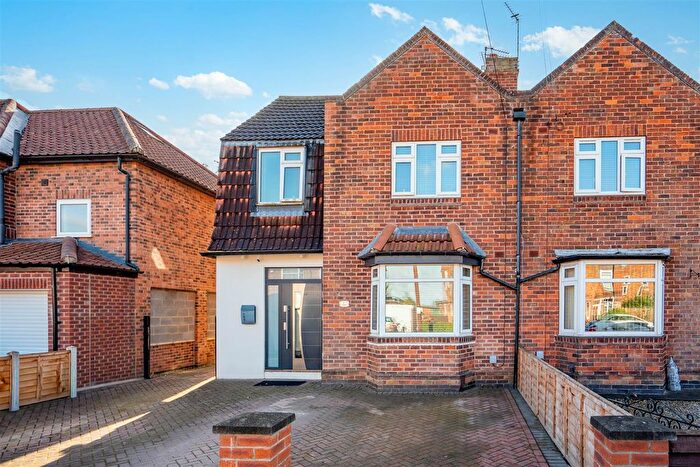 4 Bedroom Semi Detached House For Sale In Brompton Road, York, YO30