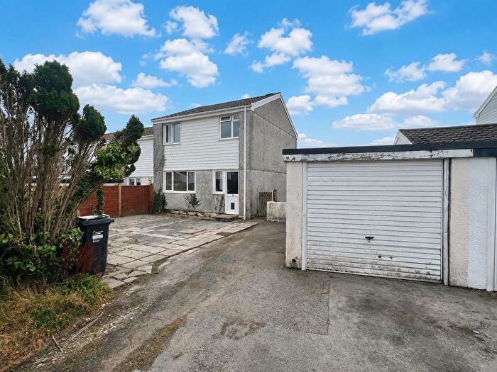 3 Bedroom Semi-Detached House For Sale In Firsleigh Park, Roche, St Austell, PL26