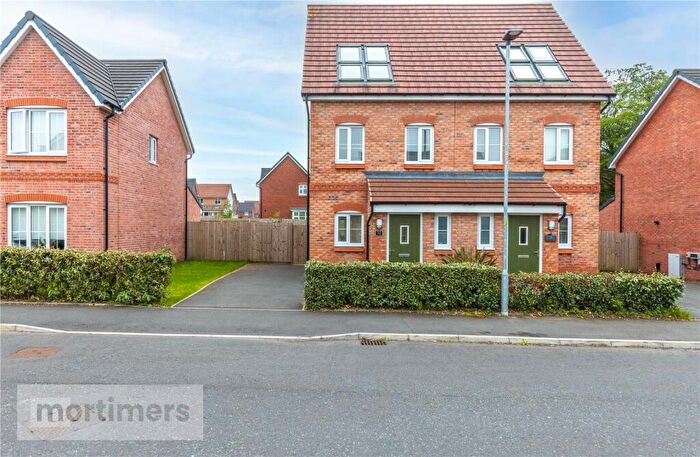 3 Bedroom Semi-Detached House For Sale In George Dewhurst Way, Blackburn, Lancashire, BB2
