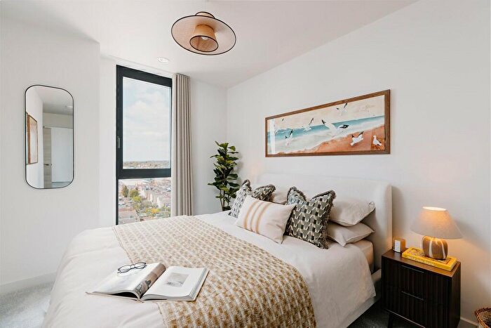 3 Bedroom Apartment To Rent In Boulevard Place, Hove, Brighton & Hove, BN3
