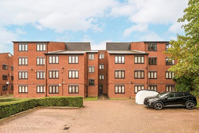 1 Bedroom Flat For Sale In Burnt Ash Hill, Lee, SE12