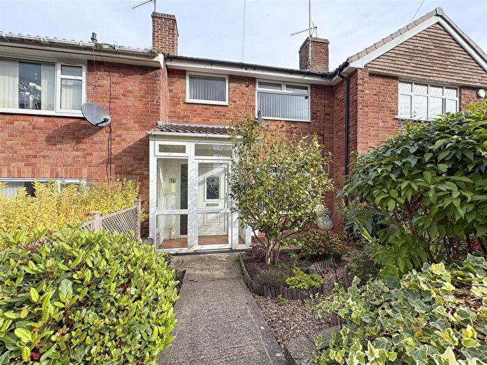 2 Bedroom Semi-Detached House For Sale In Standon Crescent, Wincobank, S9