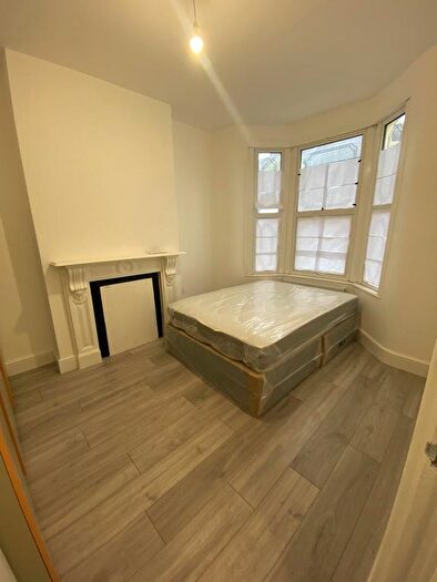 4 Bedroom Terraced House To Rent In Edinburgh Road, Plaistow North, London, E13