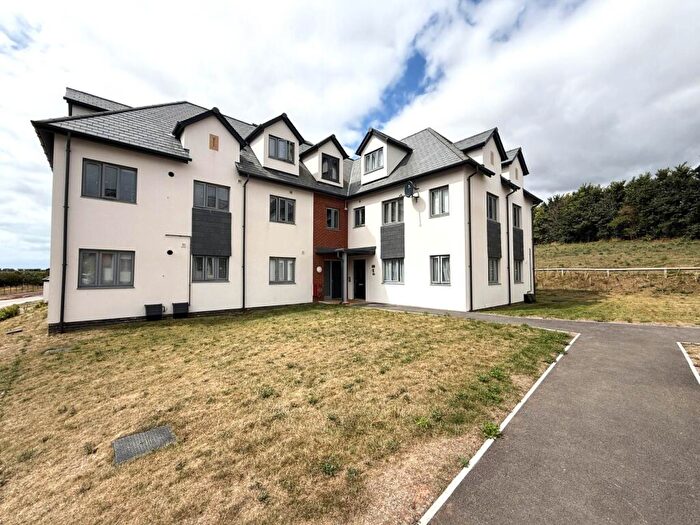 2 Bedroom Flat For Sale In Park Drive, Exmouth, EX8