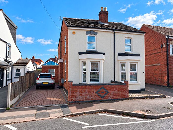 3 Bedroom Semi-Detached House For Sale In Old Cheltenham Road, Longlevens, GL2