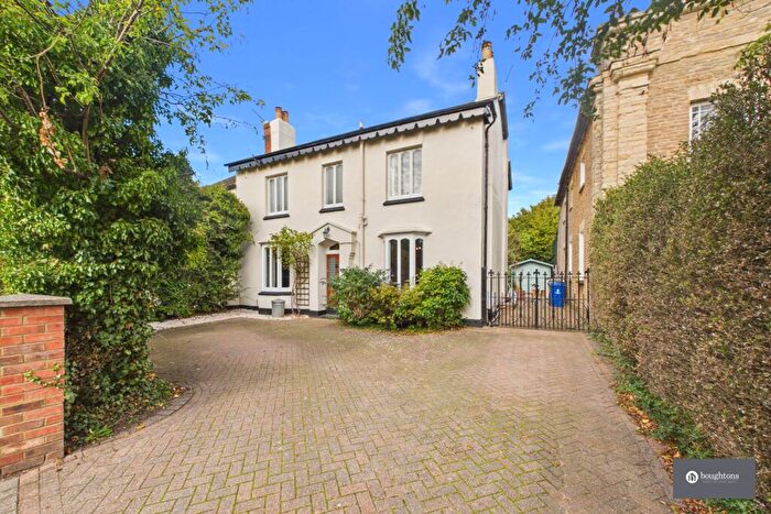 4 Bedroom Semi-Detached House For Sale In The Manse, Banbury Road, Brackley, NN13