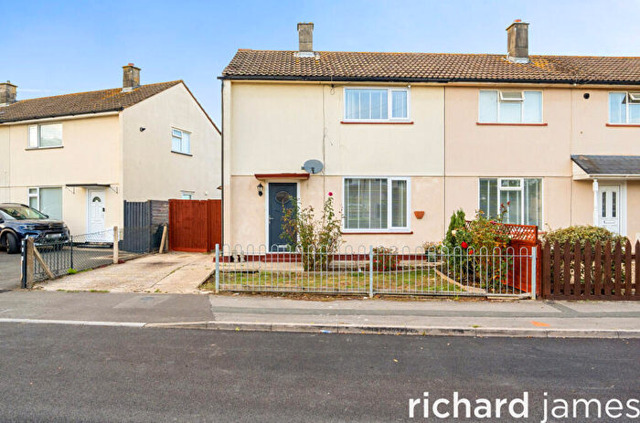 2 Bedroom End Of Terrace House For Sale In Dacre Road, Walcot, Swindon, SN3