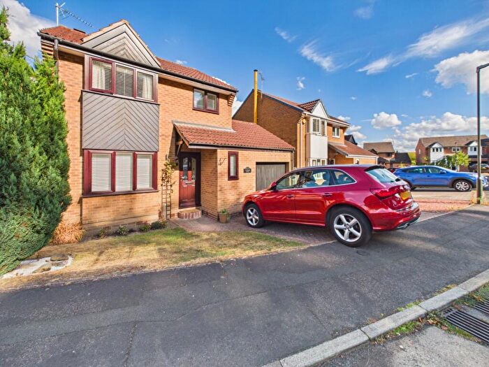 3 Bedroom Detached House For Sale In Camerory Way, New Whittington, Chesterfield, Derbyshire, S43