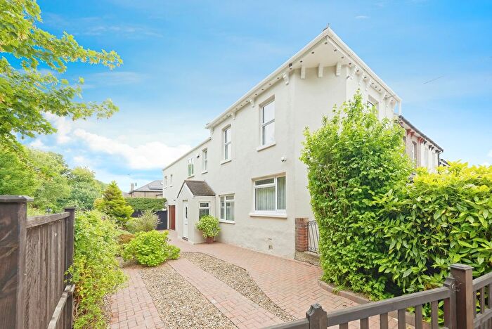 3 Bedroom End Of Terrace House For Sale In Kitchener Road, Dover, Kent, CT17