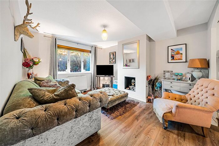1 Bedroom Flat For Sale In Caroline Close, London, SW16