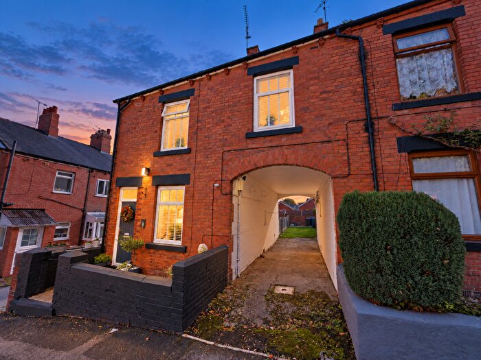 3 Bedroom End Of Terrace House For Sale In Poplar Road, Wombwell, Barnsley, S73