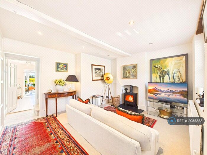 3 Bedroom Semi-Detached House To Rent In Cheltenham Road, Cheltenham, GL54