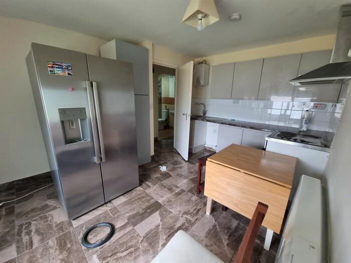 1 Bedroom Flat To Rent In St Clements Court, Comet Close, Fosse Lane, Leicester, LE3