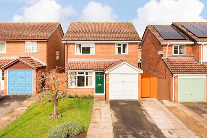 3 Bedroom Detached House For Sale In Minchins Close, Abingdon, OX14