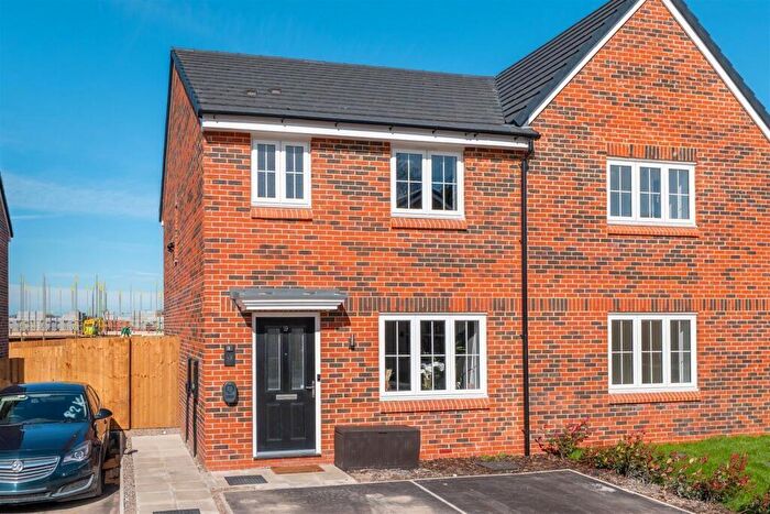 3 Bedroom House To Rent In Burrow Road, PR7