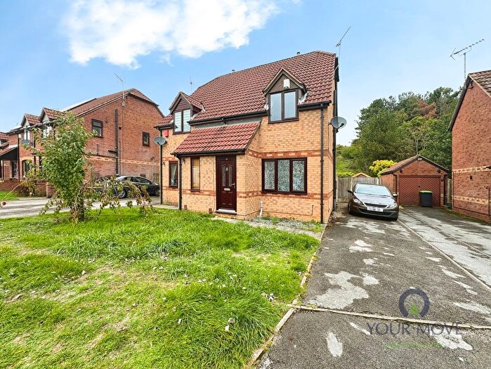 2 Bedroom Semi-Detached House To Rent In Roewood Close, Kirkby-In-Ashfield, Nottingham, Nottinghamshire, NG17