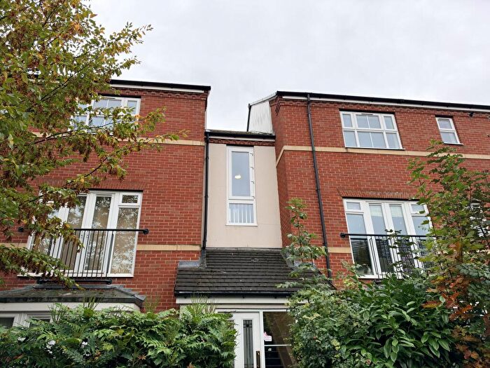 2 Bedroom Apartment To Rent In Huxley Court, Stratford-upon-avon, Warwickshire, CV37