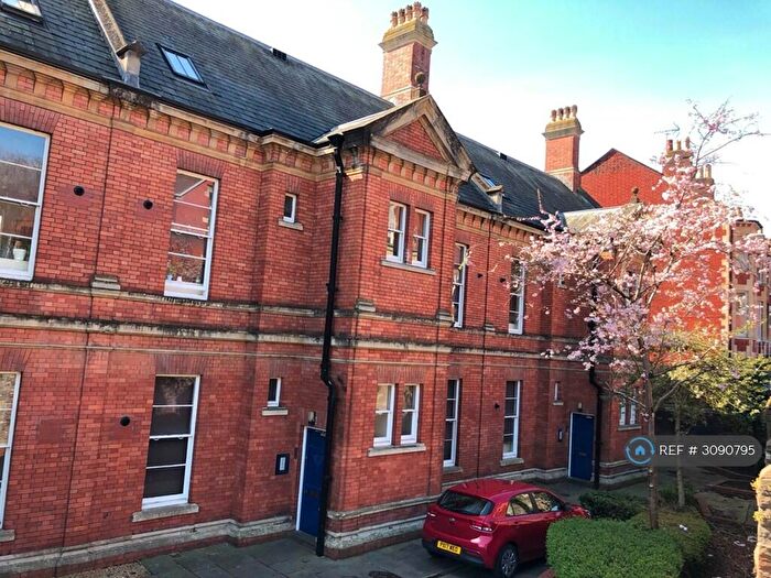 1 Bedroom Flat To Rent In Hotwell Road, Bristol, BS8