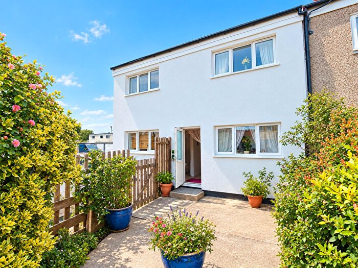 2 Bedroom End Of Terrace House For Sale In Howe Road, Gosport, PO13