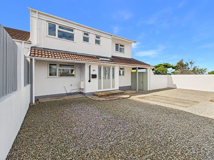 5 Bedroom Semi-Detached House For Sale In Penpont Road, Redruth, TR15