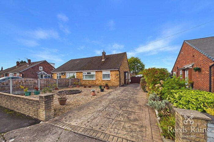 3 Bedroom Bungalow For Sale In Coniston Drive, Walton-le-Dale, Preston, Lancashire, PR5