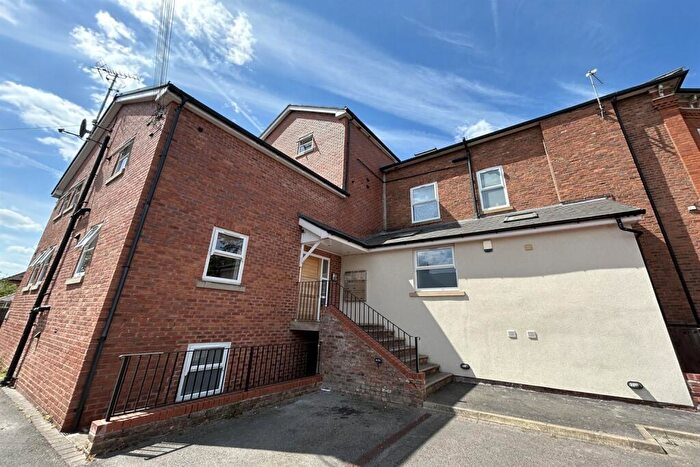 2 Bedroom Apartment To Rent In Washway Road, Sale, M33