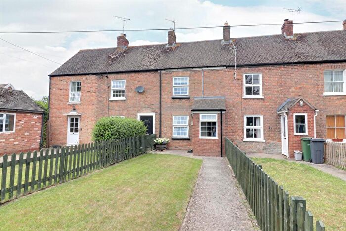 3 Bedroom Terraced House For Sale In High Street, Arlingham, GL2