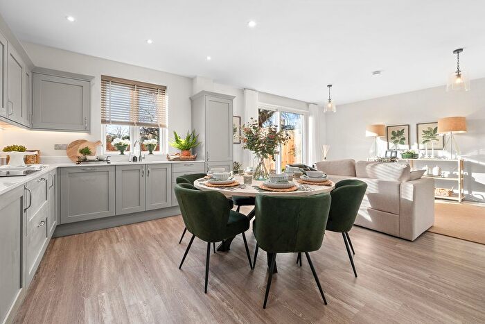 3 Bedroom End Of Terrace House For Sale In Horcott Road, Fairford, GL7