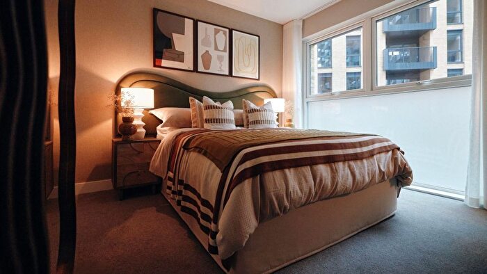 1 Bedroom Flat For Sale In Brentford, Brentford, TW8