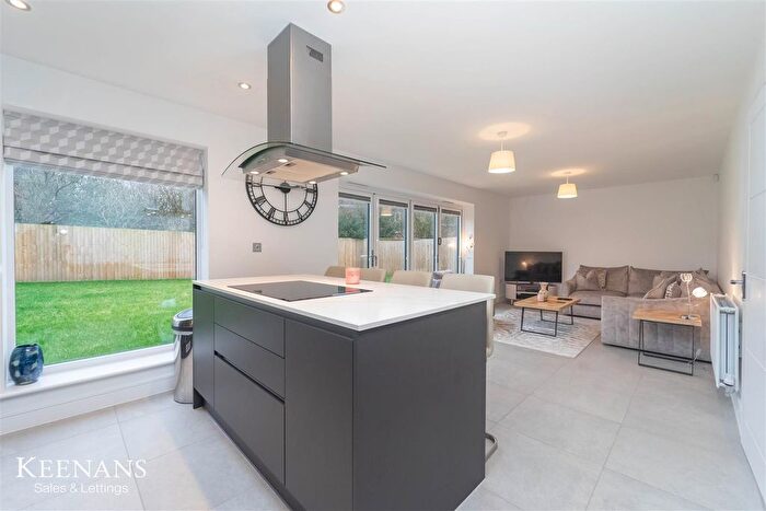 4 Bedroom Detached House To Rent In Green Meadow Close, Penwortham, Preston, PR1