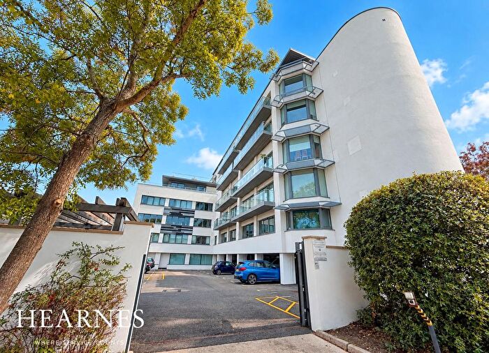 1 Bedroom Flat For Sale In Parkstone Road, Poole, BH15
