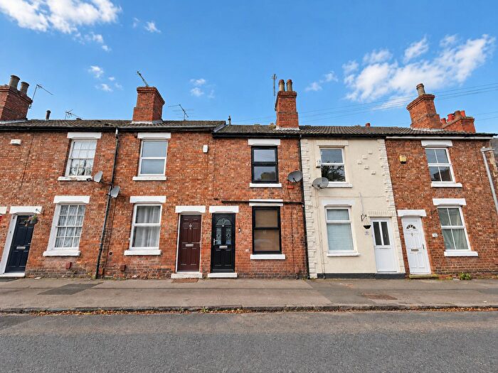 2 Bedroom Terraced House For Sale In Corbett Street, Rugby, CV21