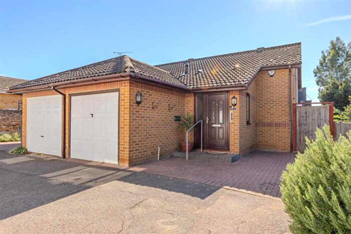 2 Bedroom Semi-Detached House To Rent In Seymour Mews, Seymour Road, Westcliff-on-Sea, SS0