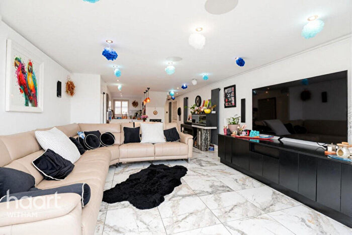 4 Bedroom End Of Terrace House For Sale In Church Street, Witham, CM8