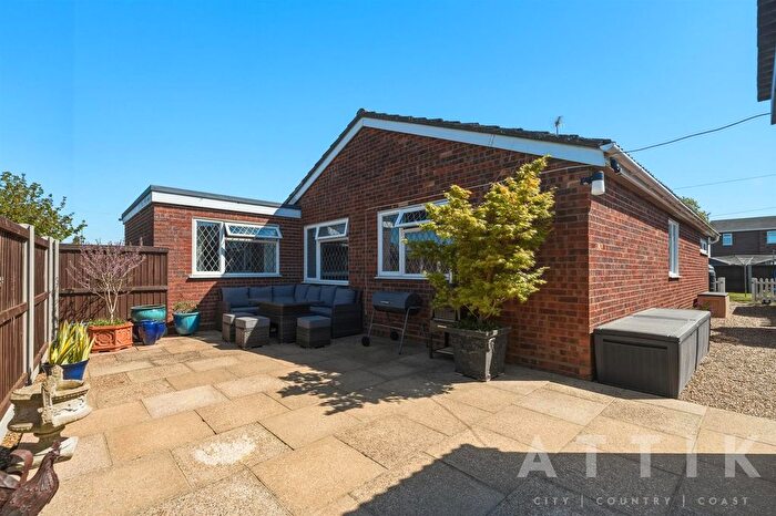 4 Bedroom Detached Bungalow For Sale In St. Michaels Way, Wenhaston, Halesworth, IP19