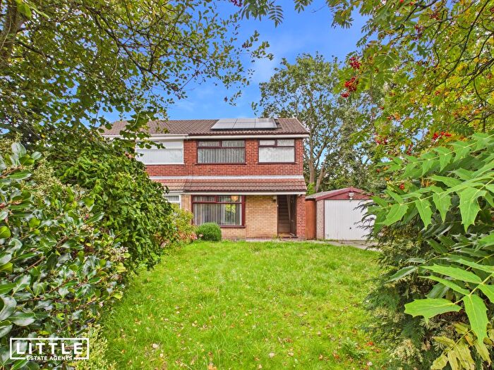 3 Bedroom Semi-Detached House For Sale In Meadowcroft, St. Helens, WA9