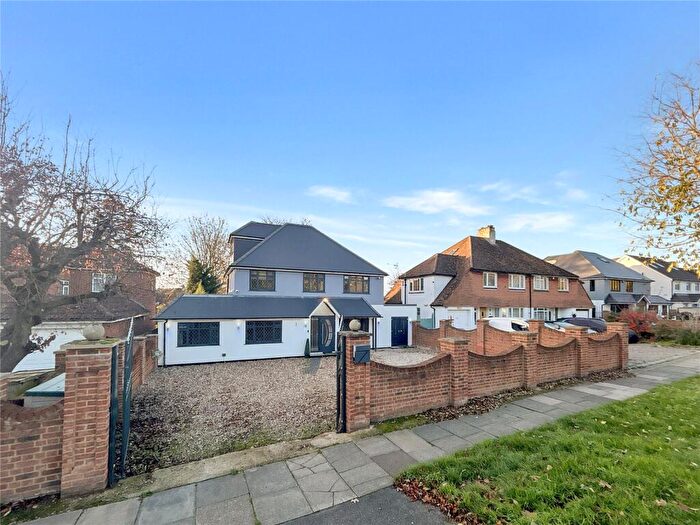 5 Bedroom Detached House For Sale In St James Way, Sidcup, Kent, DA14