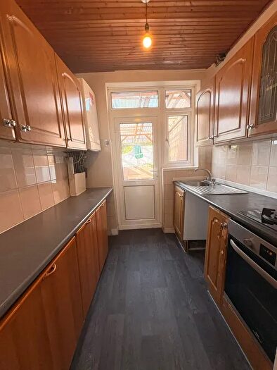 3 Bedroom Terraced House To Rent In Constable Gardens, Edgware, HA8