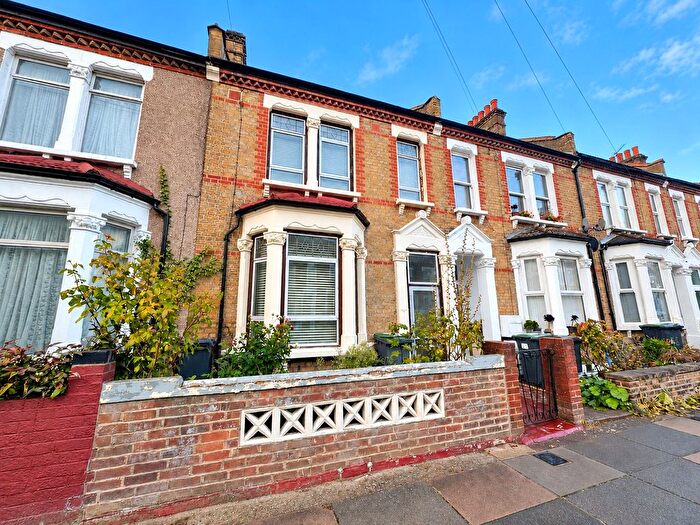 3 Bedroom Terraced House For Sale In Elmer Road, London, SE6
