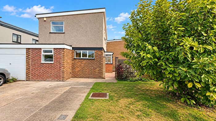 4 Bedroom Property To Rent In Elder Way, Rainham, RM13