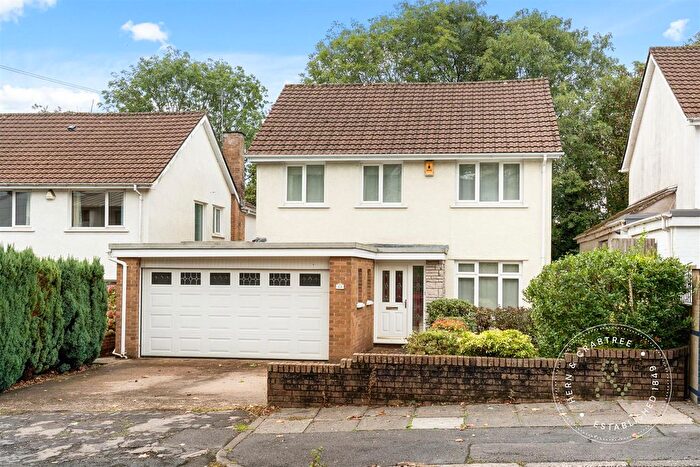 4 Bedroom Detached House For Sale In Bronwydd Avenue, Penylan, Cardiff, CF23