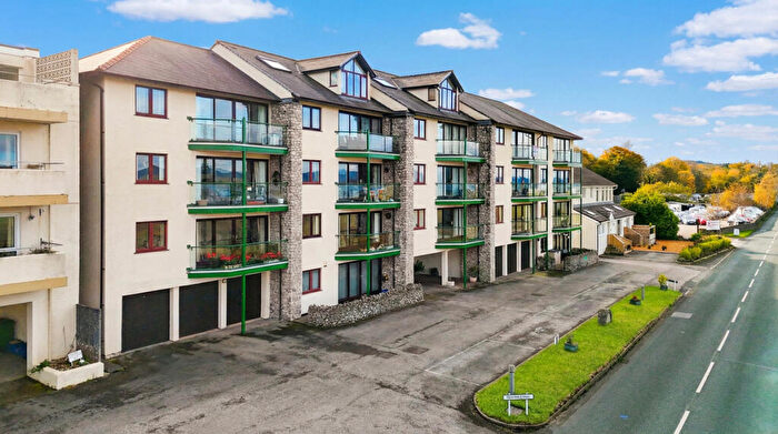 2 Bedroom Apartment For Sale In Herons Quay, Sandside, LA7