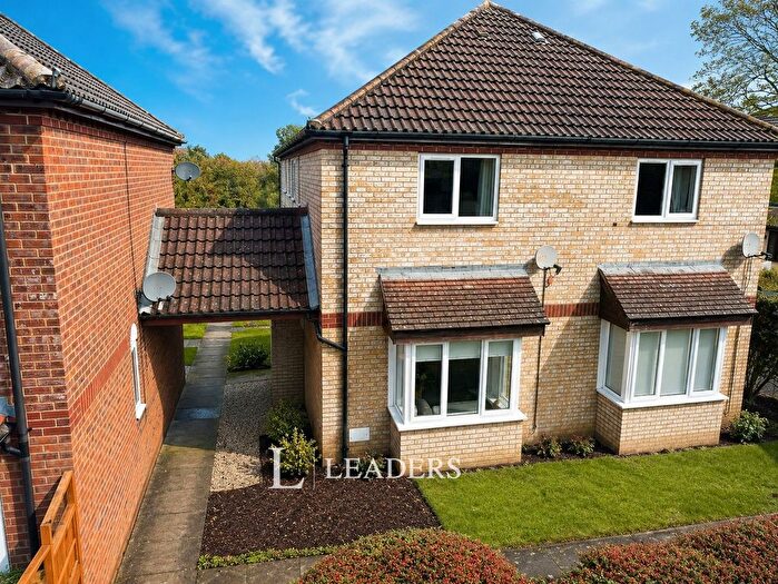 2 Bedroom Terraced House For Sale In Studley Knapp, Walnut Tree, Milton Keynes, MK7