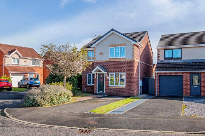 3 Bedroom Detached House For Sale In Holyfields, West Allotment, NE27