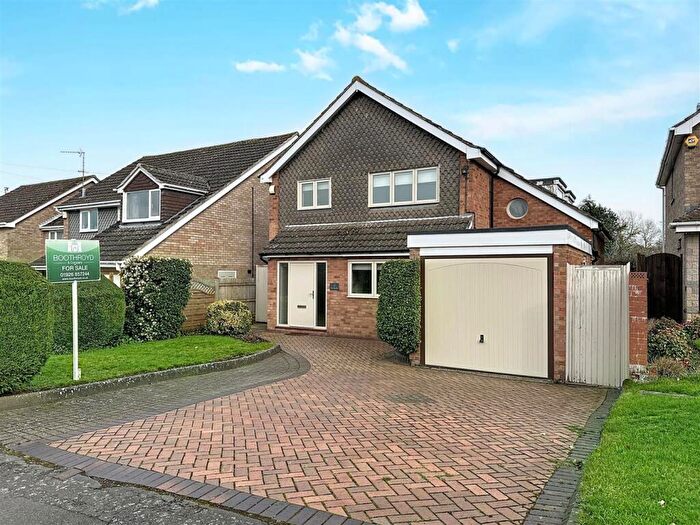 3 Bedroom Detached House For Sale In The Hamlet, Leek Wootton, Warwick, CV35